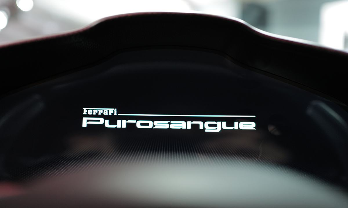 フェラーリ プロサングエのメーター表示（Purosangue文字）